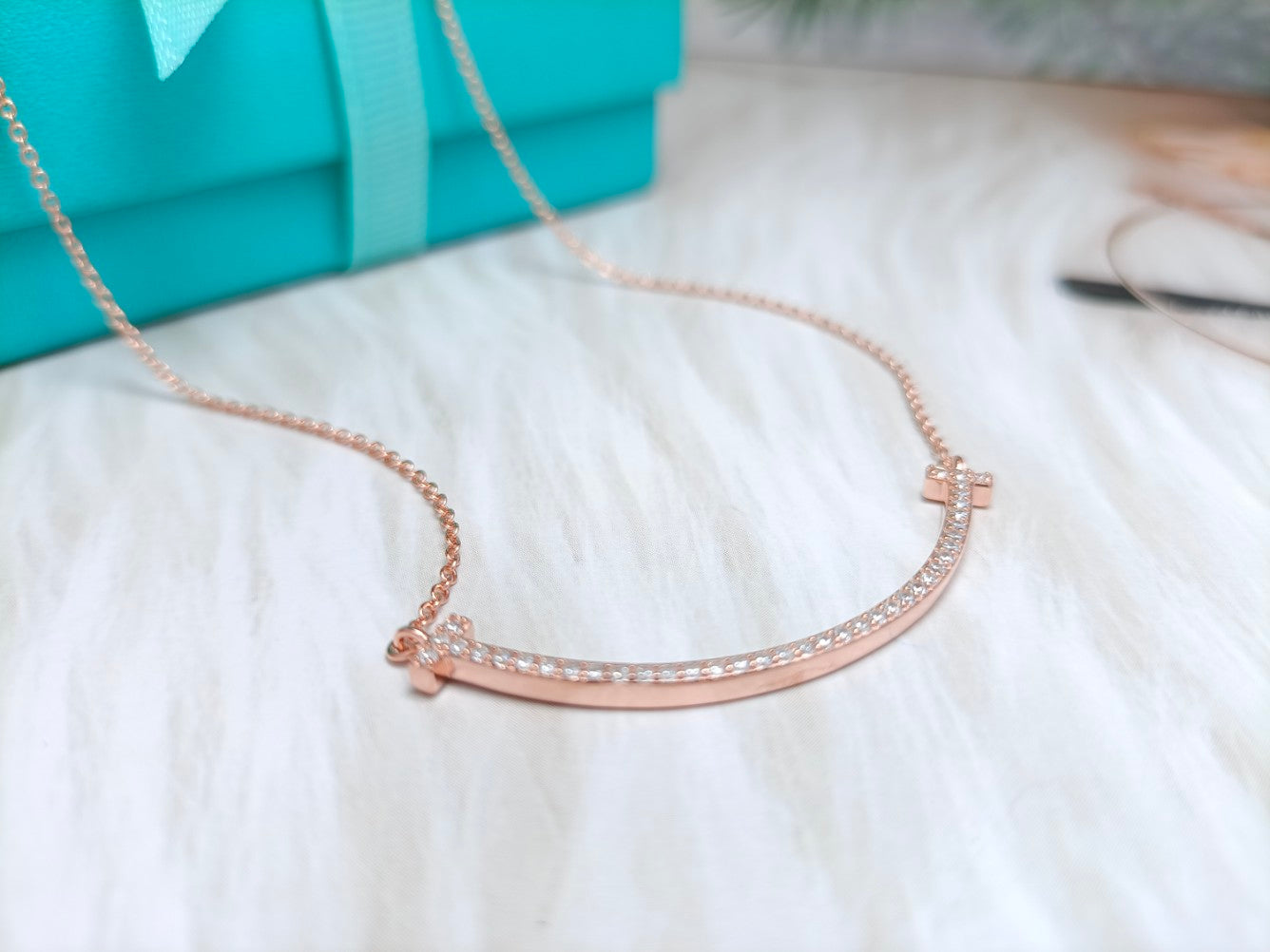 TIFFANY & CO. BIG SMILE PEDANT DIAMOND NECKLACE