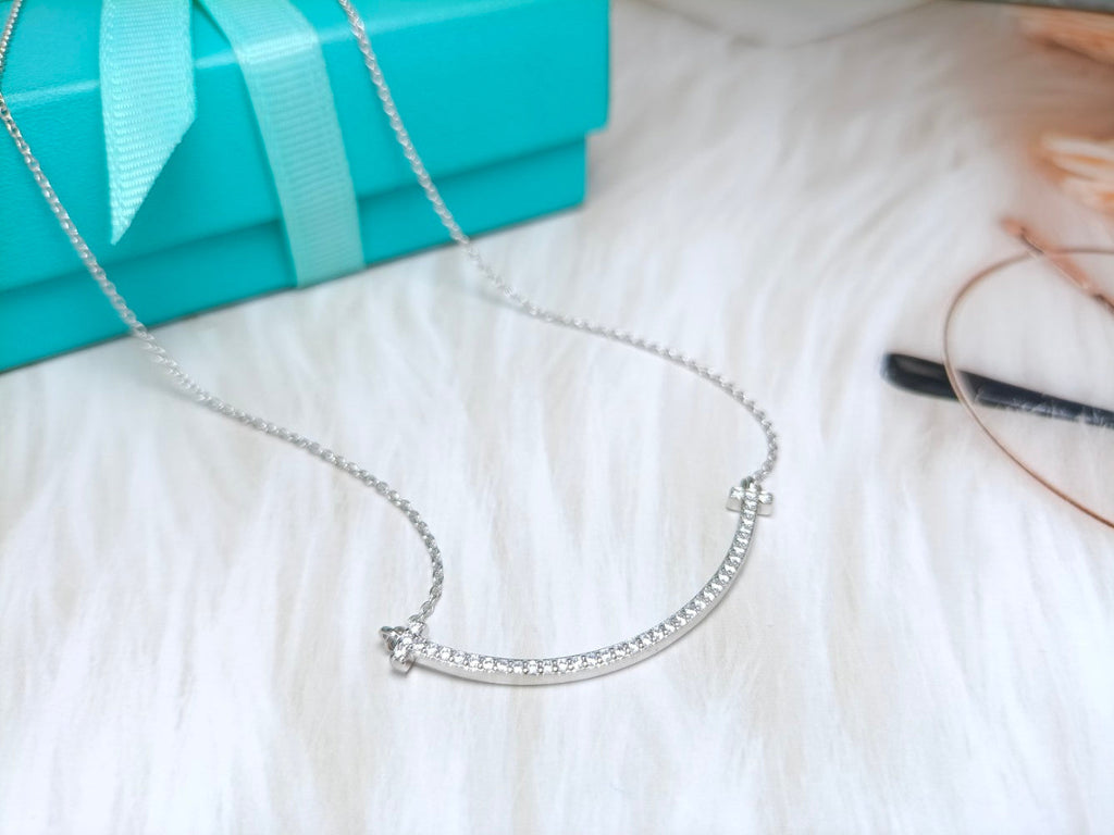TIFFANY & CO. BIG SMILE PEDANT DIAMOND NECKLACE