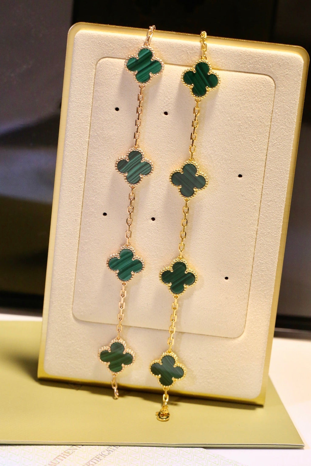 Van Cleef & Arpels CLOVER MALACHITE BRACELET 5 MOTIFS