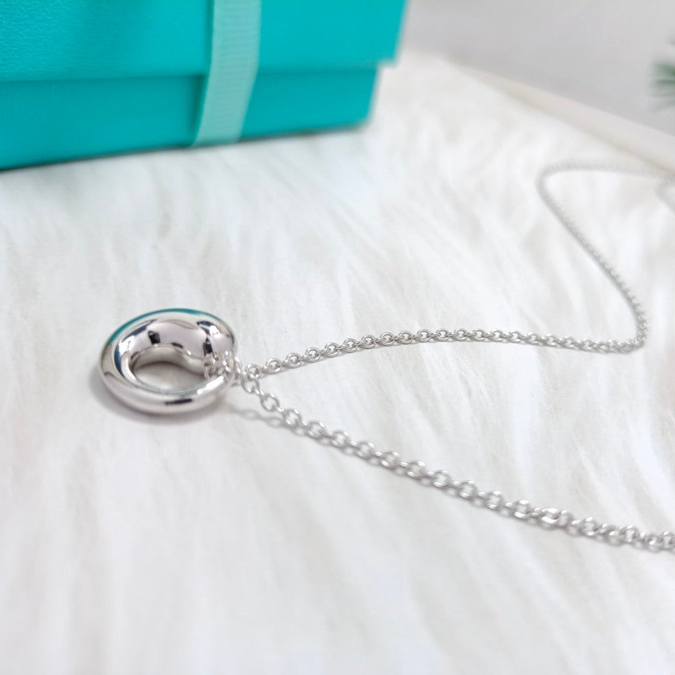 TIFFANY & CO. SNAIL PEDANT SILVER NECKLACE