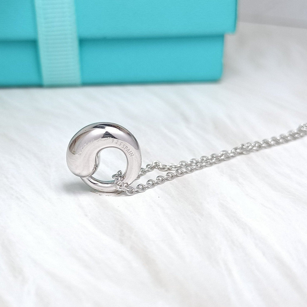 TIFFANY & CO. SNAIL PEDANT SILVER NECKLACE