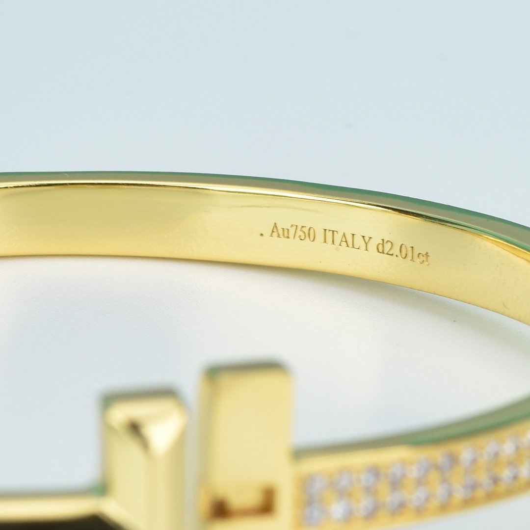 TIFFANY & CO. WIDE DIAMONDS HINGED BANGLE