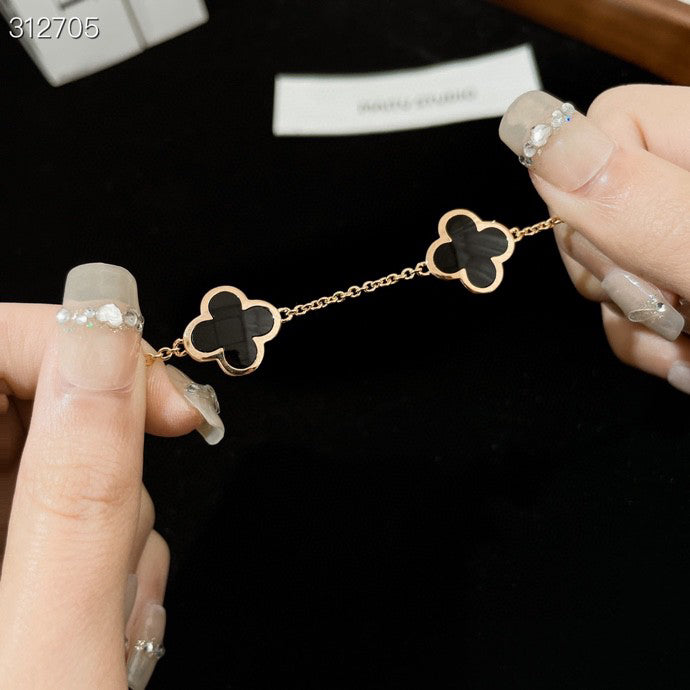 Van Cleef & Arpels PURE CLOVER ONYX BRACELET 4 MOTIFS
