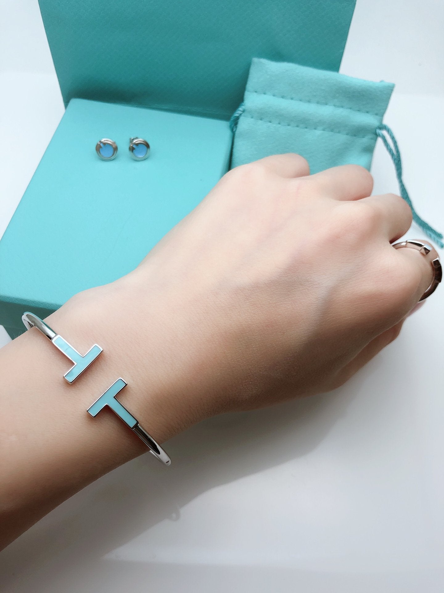 TIFFANY & CO. T SMALL TURQUOISE SILVER RING
