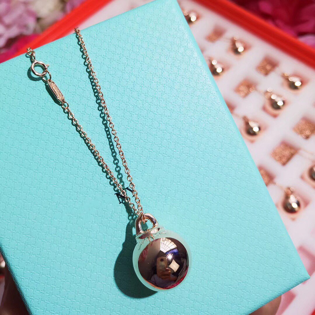 TIFFANY & CO. HARDWEAR PENDENTIF BALL ROSE NECKLACE