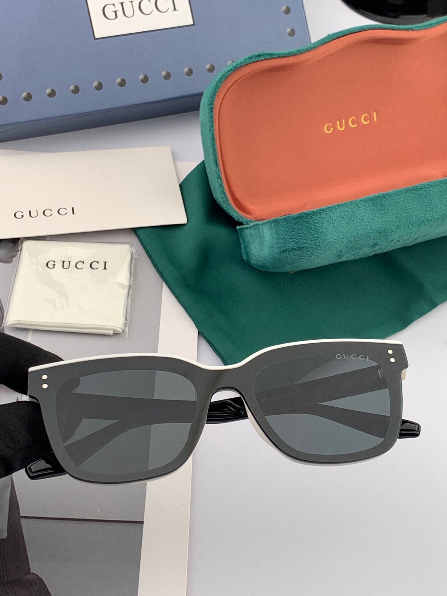GUCCI SQUARE FRAME SUNGLASSES G1110 IN ACETATE