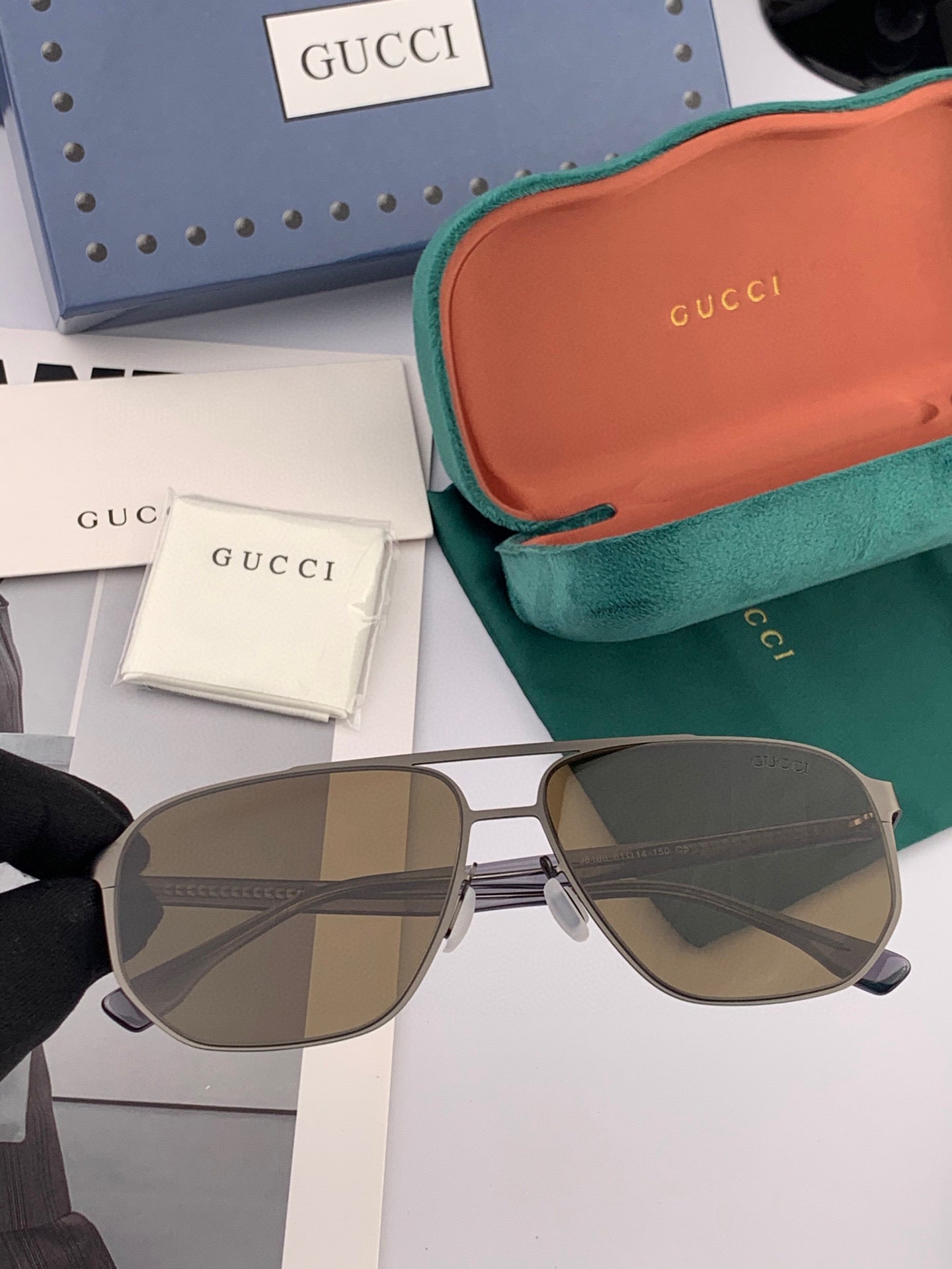 GUCCI NAVIGATOR FRAME SUNGLASSES G8810 IN METAL