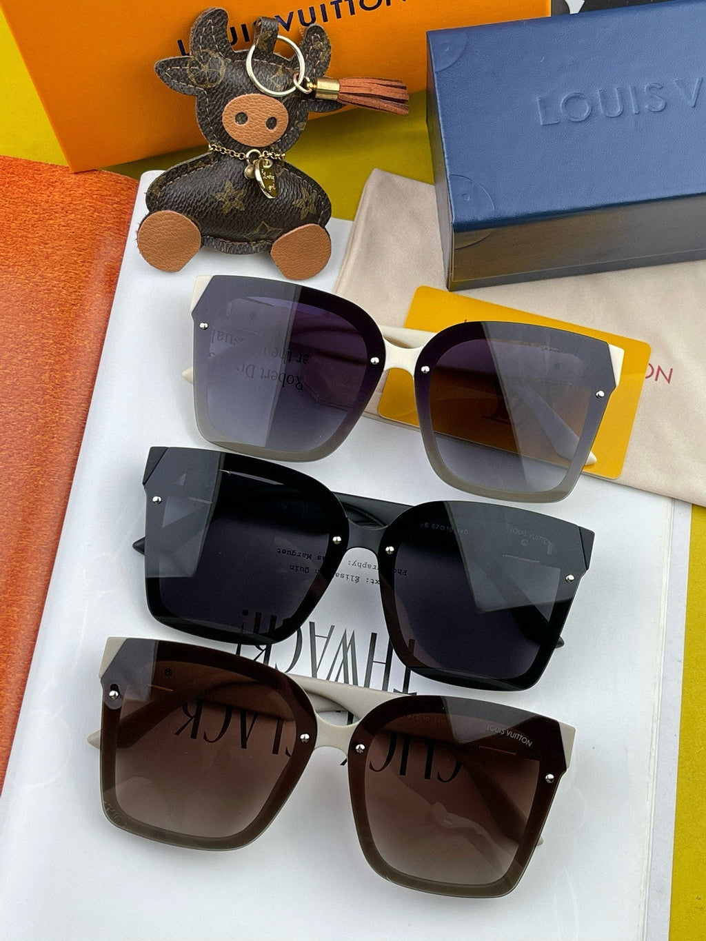 LOUIS VUITTON SQUARE SUNGLASSES L1765 IN ACETATE