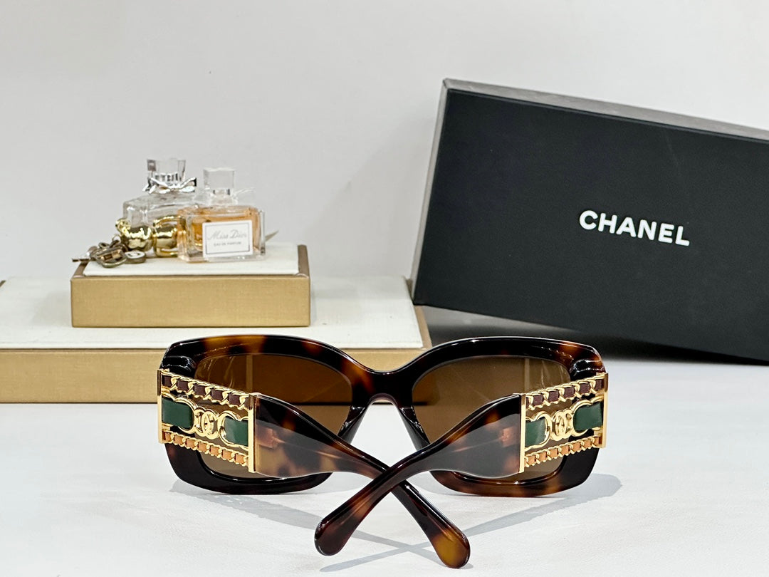CHANEL SQUARE SUNGLASSES CH5537Q IN ACETATE CHAIN METAL