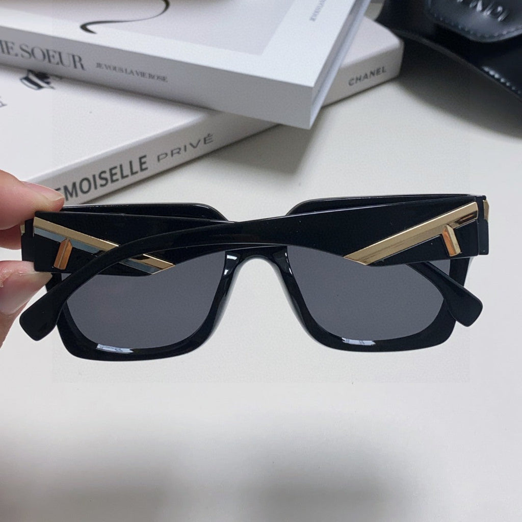 FENDI ROMA SQUARE FRAME SUNGLASSES 557153 IN ACETATE