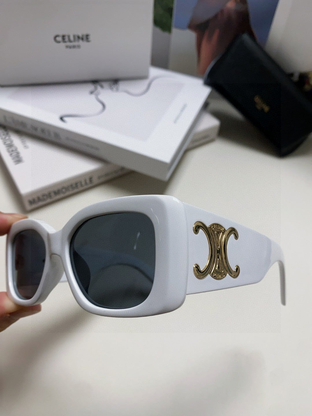 CELINE TRIOMPHE SUNGLASSES 548599 IN WHITE ACETATE