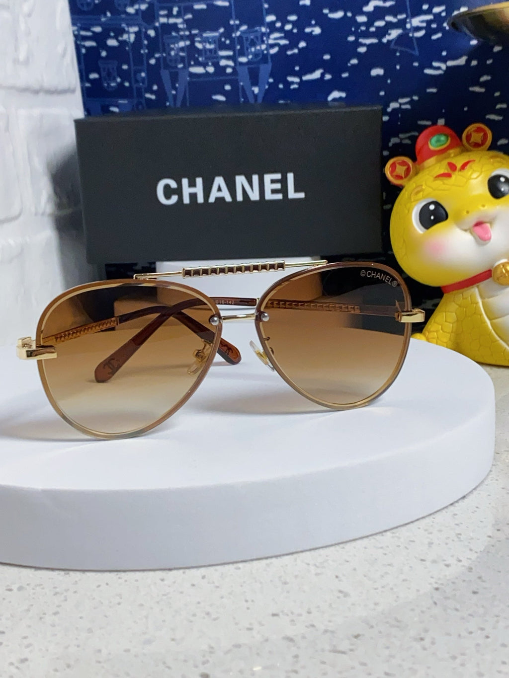 CHANEL CAT EYE SUNGLASSES 641935 IN GOLD METAL BROWN SMOKE LENSES