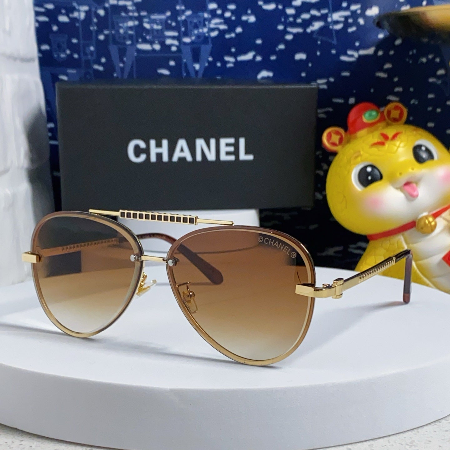 CHANEL CAT EYE SUNGLASSES 641935 IN GOLD METAL BROWN SMOKE LENSES