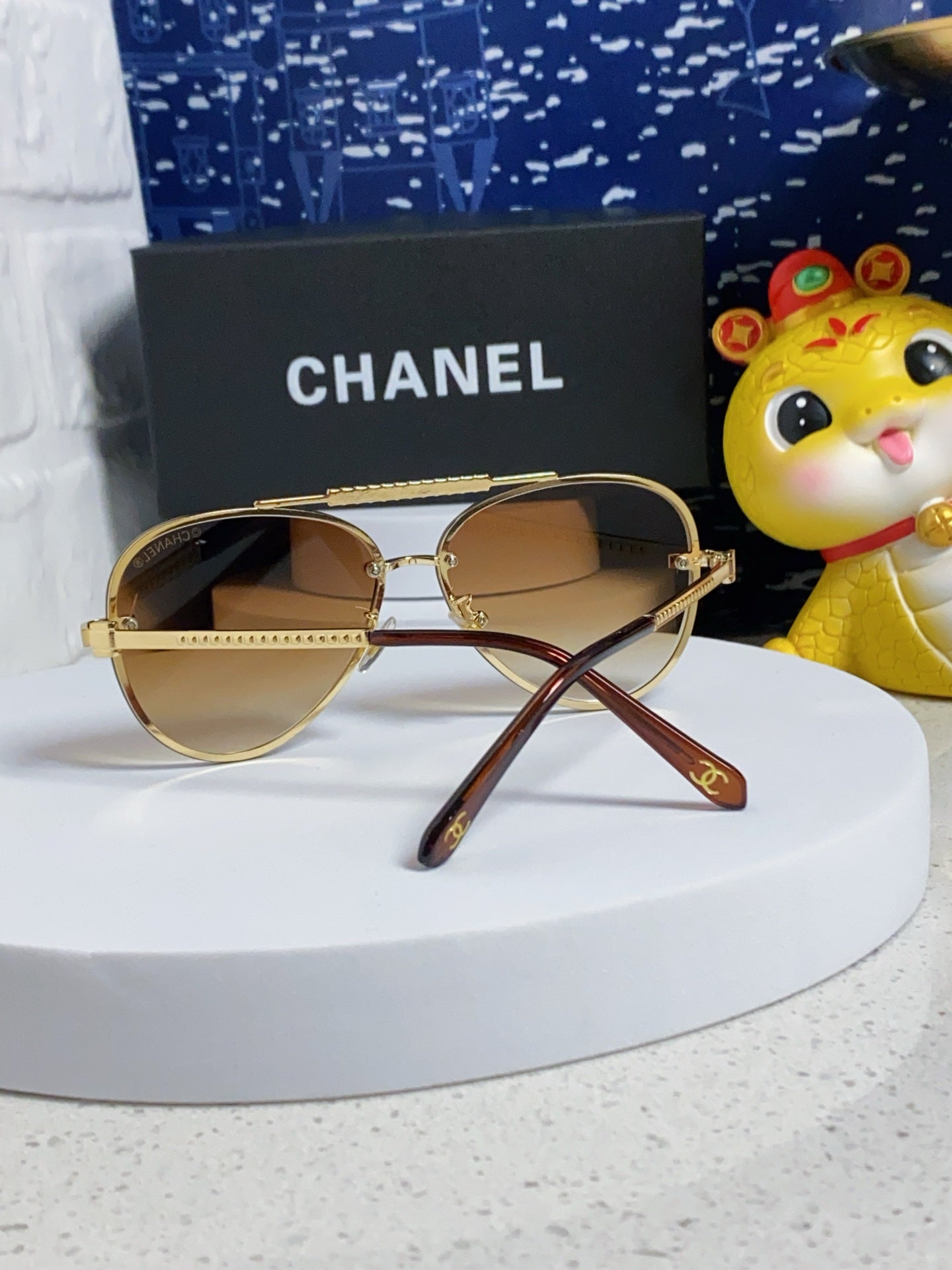 CHANEL CAT EYE SUNGLASSES 641935 IN GOLD METAL BROWN SMOKE LENSES