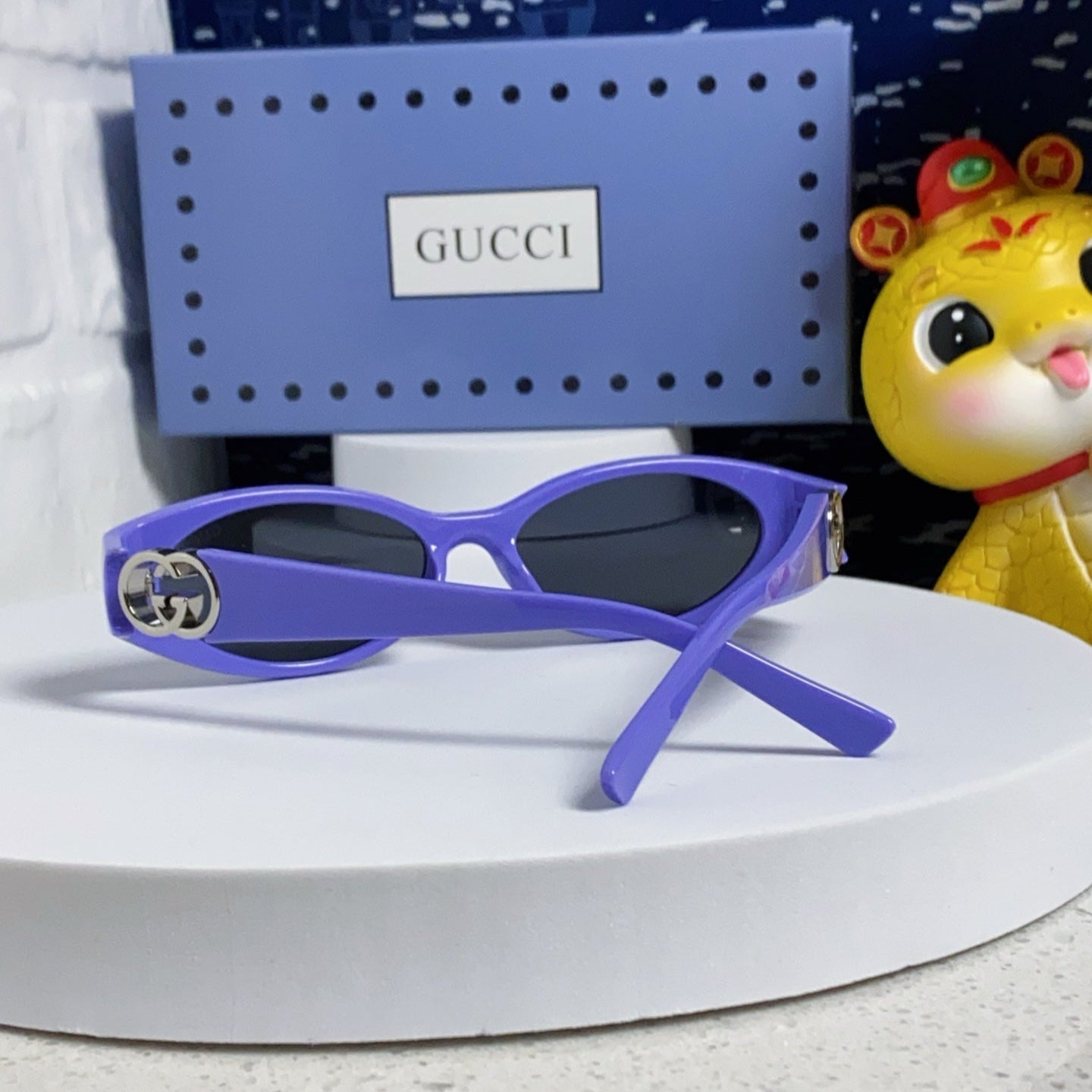 GUCCI OVAL FRAME SUNGLASSES GG1662SA IN ACETATE