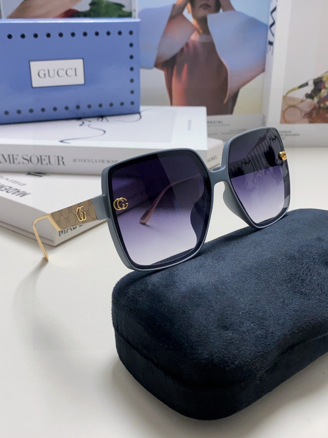 GUCCI SQUARE FRAME SUNGLASSES  567447 IN ACETATE