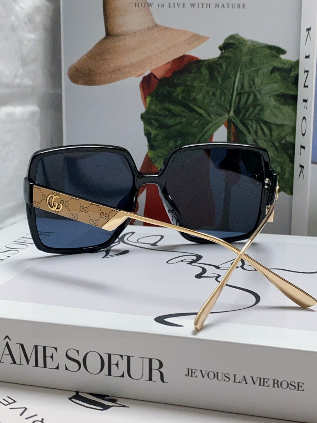 GUCCI SQUARE FRAME SUNGLASSES  567447 IN ACETATE