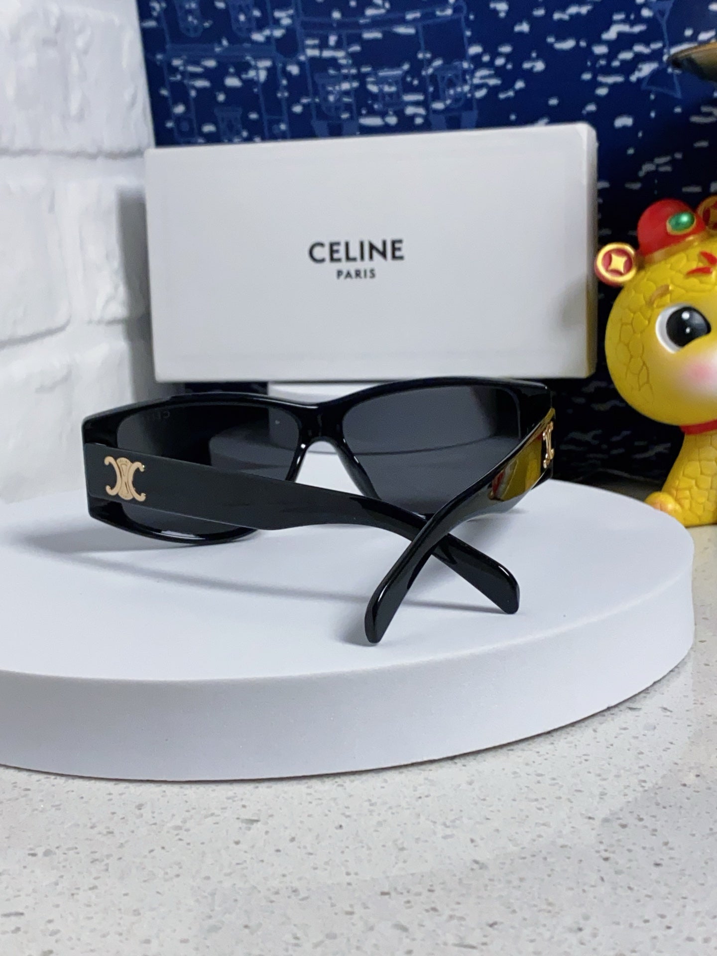 CELINE TRIOMPHE SUNGLASS 533220 IN BLACK ACETATE GOLD LOGO