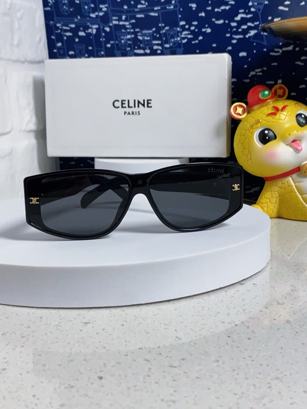 CELINE TRIOMPHE SUNGLASS 533220 IN BLACK ACETATE GOLD LOGO