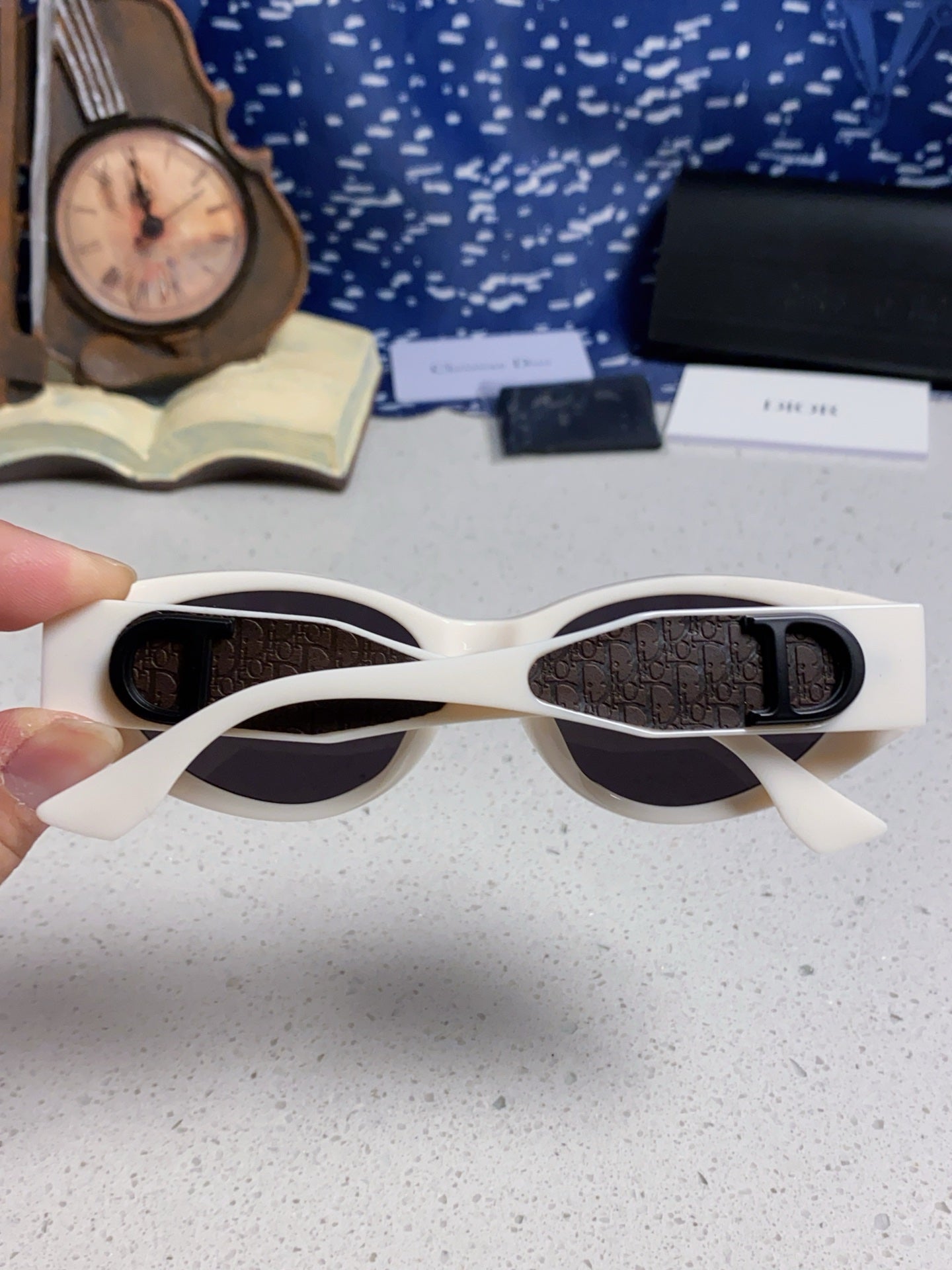 DIOR MONTAIGNE SUNGLASS 578113 IN OFF WHITE ACETATE