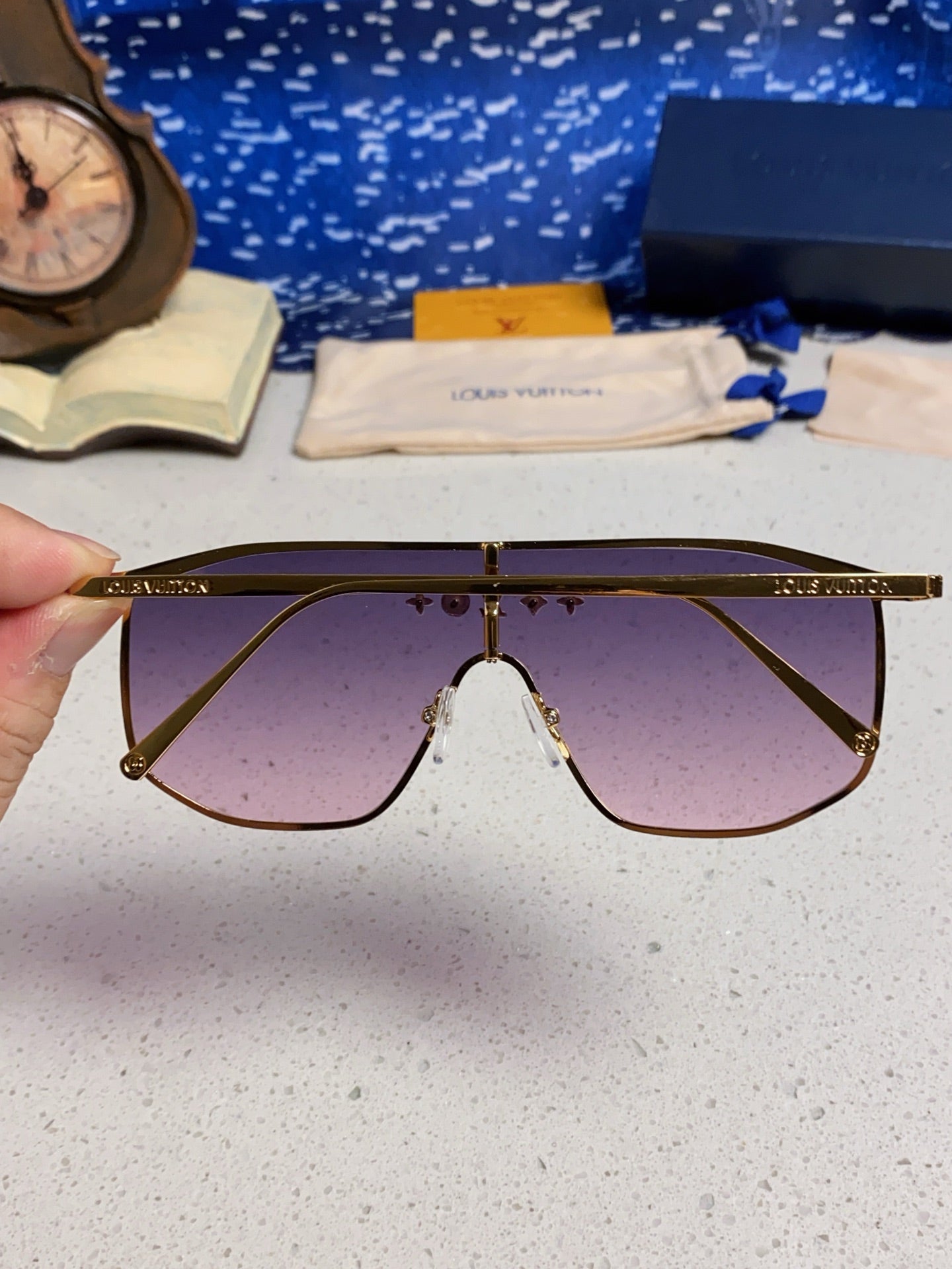LOUIS VUITTON GOLDEN MASK SUNGLASSES 582731 IN GOLD METAL PURPLE SMOKE LENSES