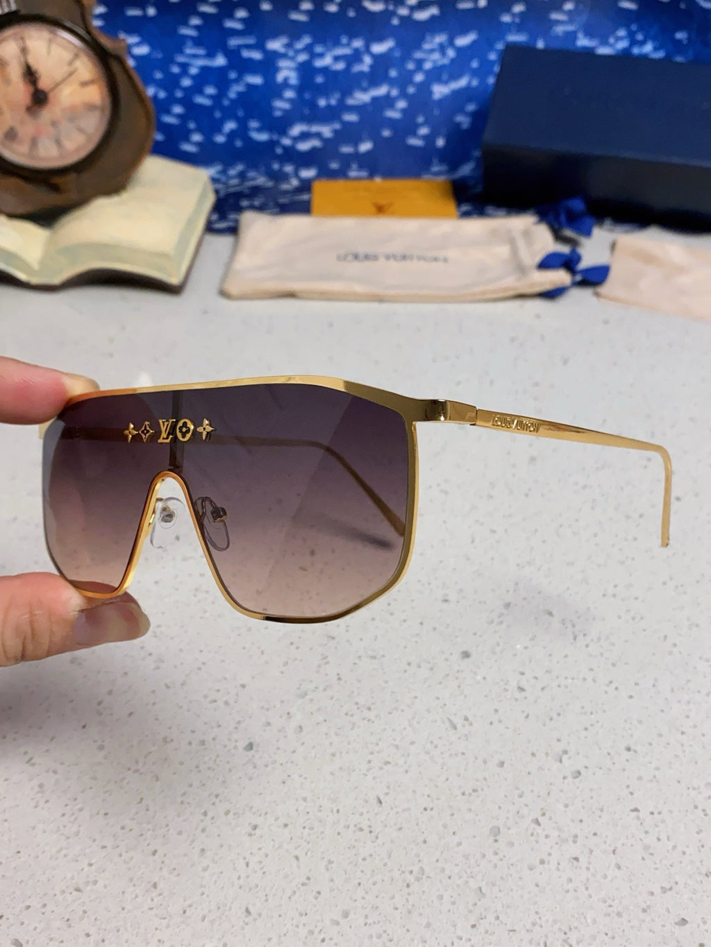 LOUIS VUITTON GOLDEN MASK SUNGLASSES 582732 IN GOLD METAL DARK GREY SMOKE LENSES