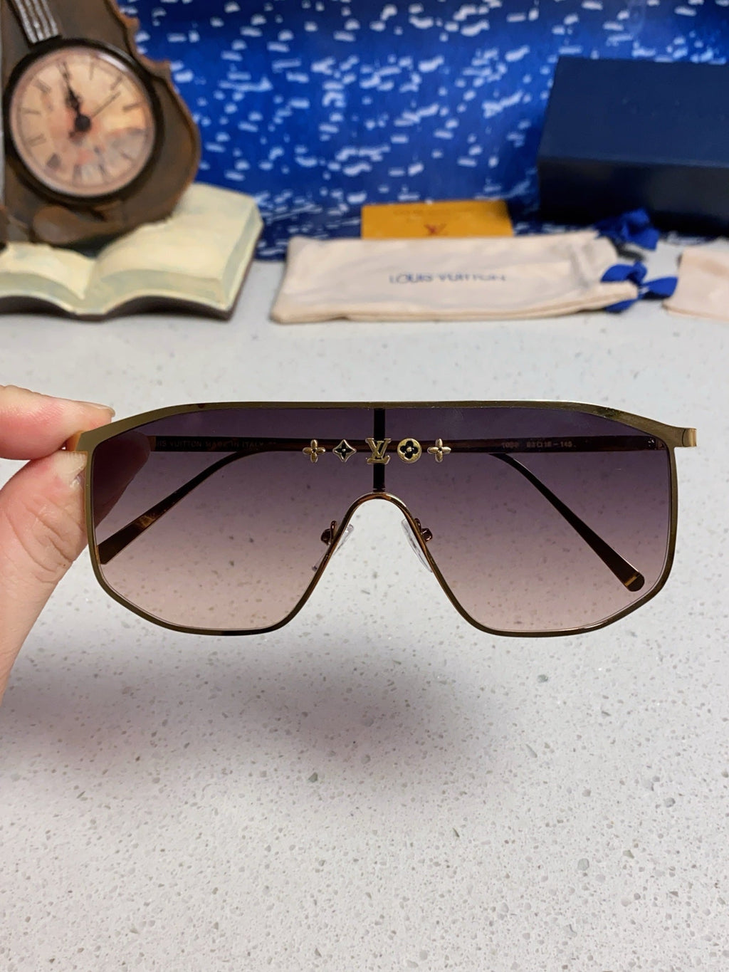 LOUIS VUITTON GOLDEN MASK SUNGLASSES 582732 IN GOLD METAL DARK GREY SMOKE LENSES