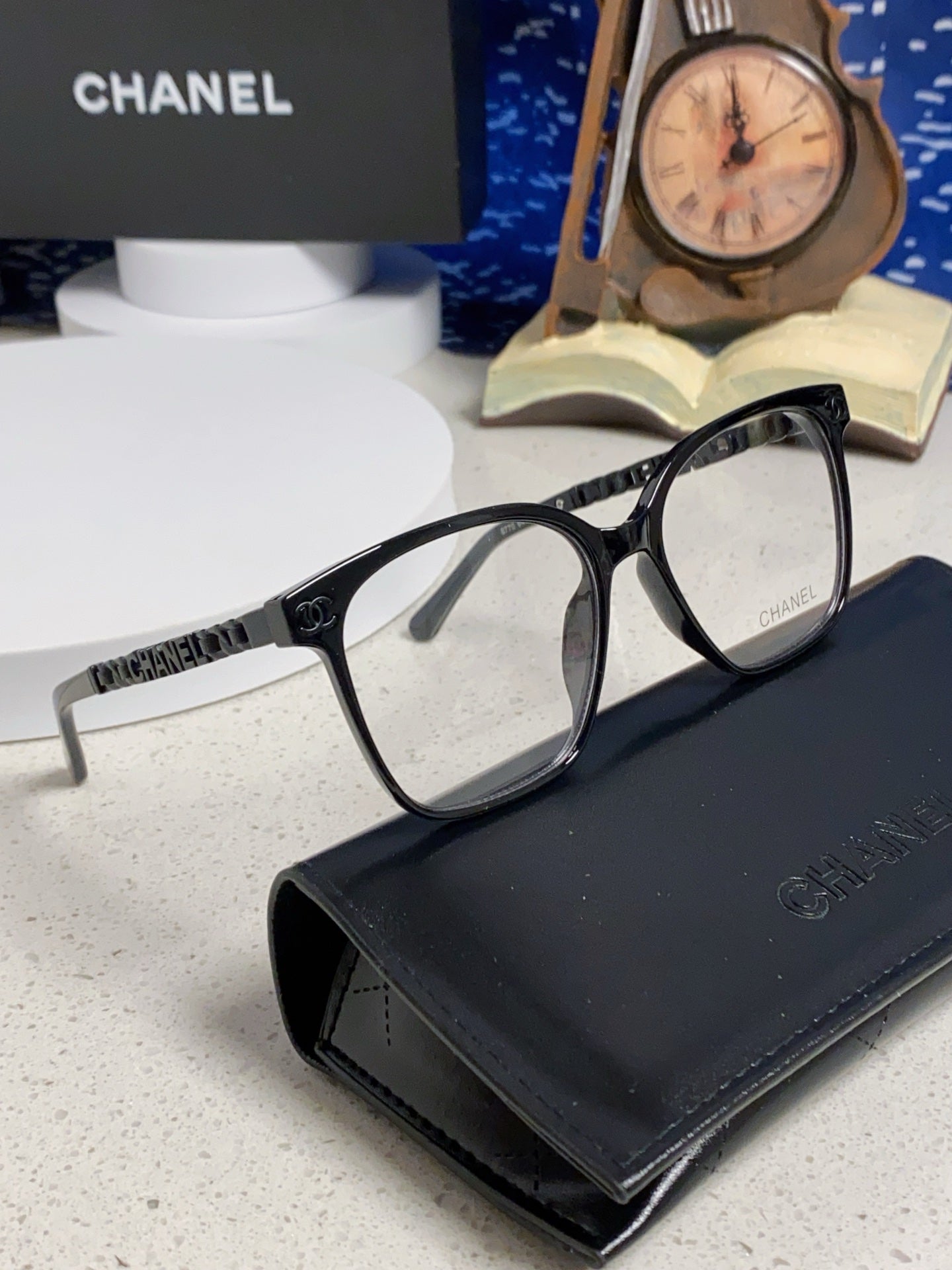 CHANEL SQUARE SUNGLASSES 632029 IN BLACK ACETATE BLACK LOGO ON FRAME