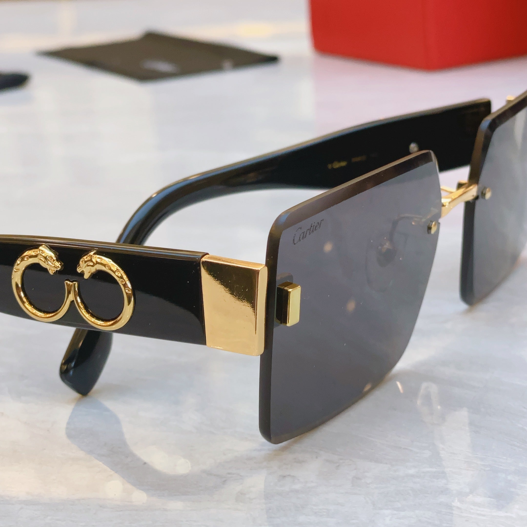 CARTIER PANTHÈRE GEOMETRIC SUNGLASSES CT00636S IN METAL AND ACETATE