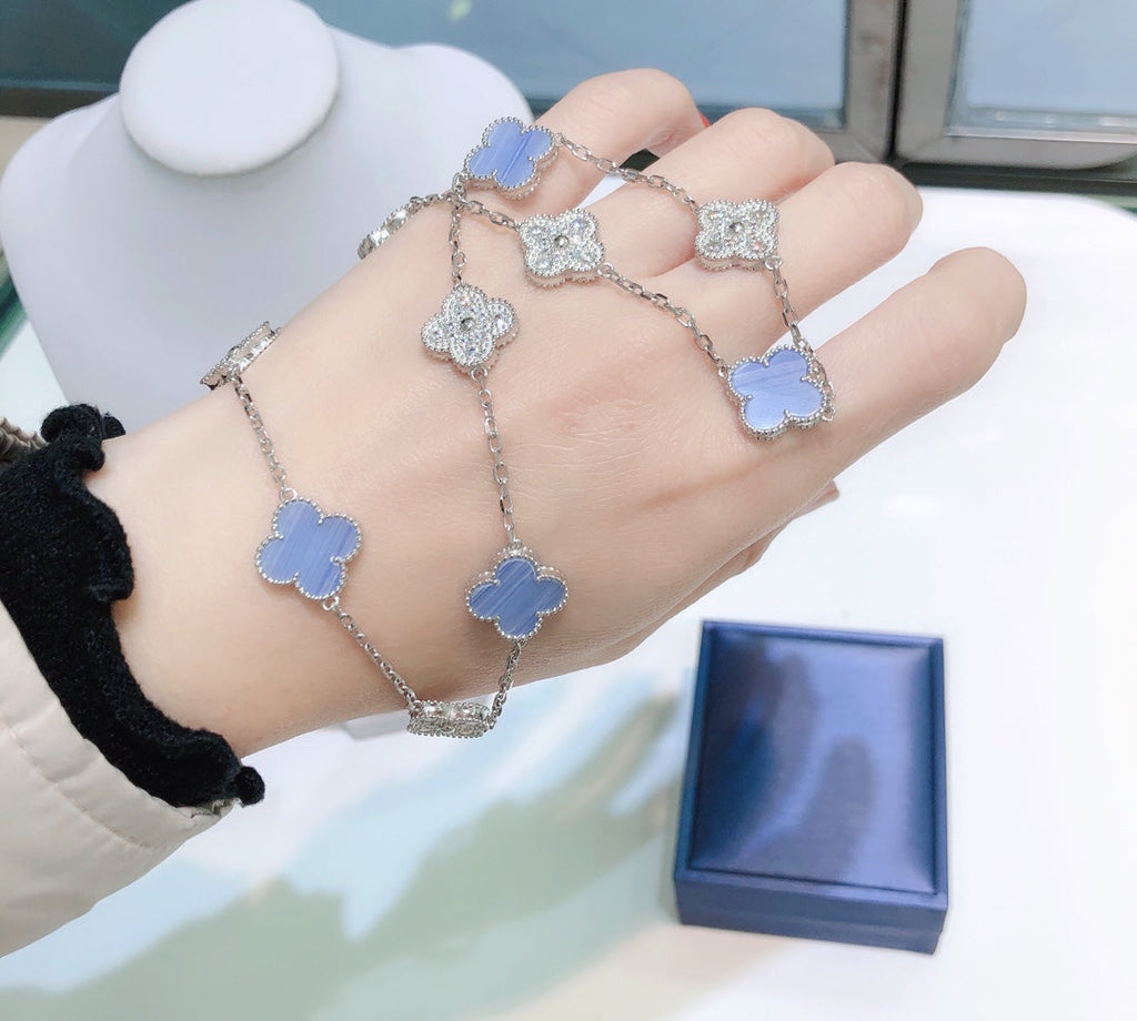 Van Cleef & Arpels CLOVER 10 MOTIFS CHALCEDONY DIAMONDS SILVER NECKLACE